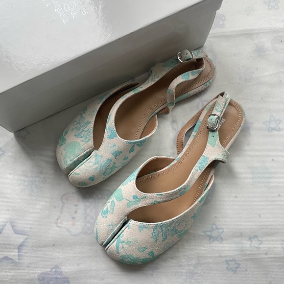 Maison Martin Margiela Shoes - Maison Martin Margiela Women's Tabi Slingback Flats in Mint Floral